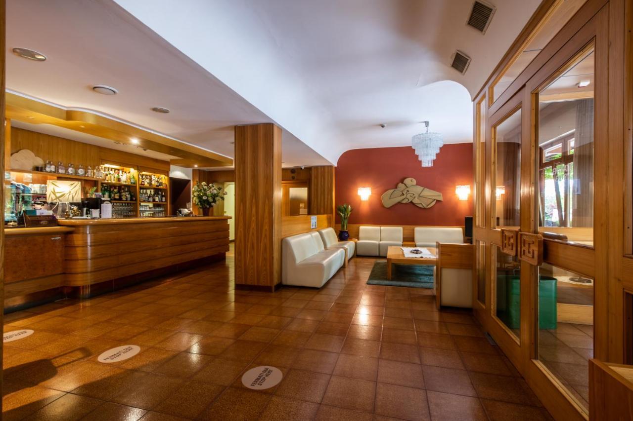 Hotel Centro Benessere Gardel أرتا تيرمي المظهر الخارجي الصورة