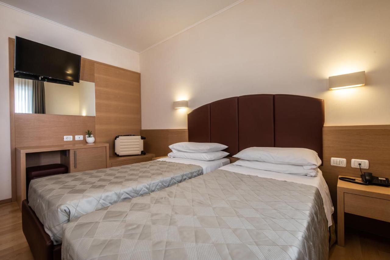 Hotel Centro Benessere Gardel أرتا تيرمي المظهر الخارجي الصورة